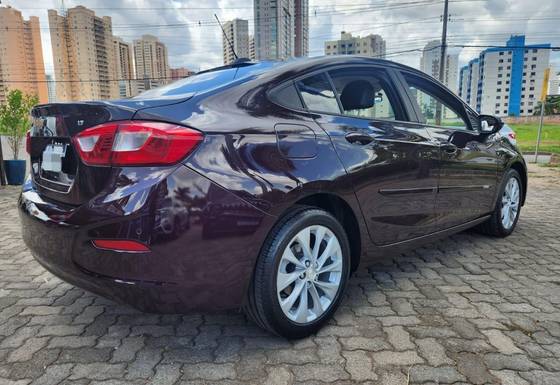 CHEVROLET CRUZE 1.4 TURBO LT 16V FLEX 4P AUTOMÁTICO CHEVROLET CRUZE 1.4 TURBO LT 16V FLEX 4P AUTOMÁTICO